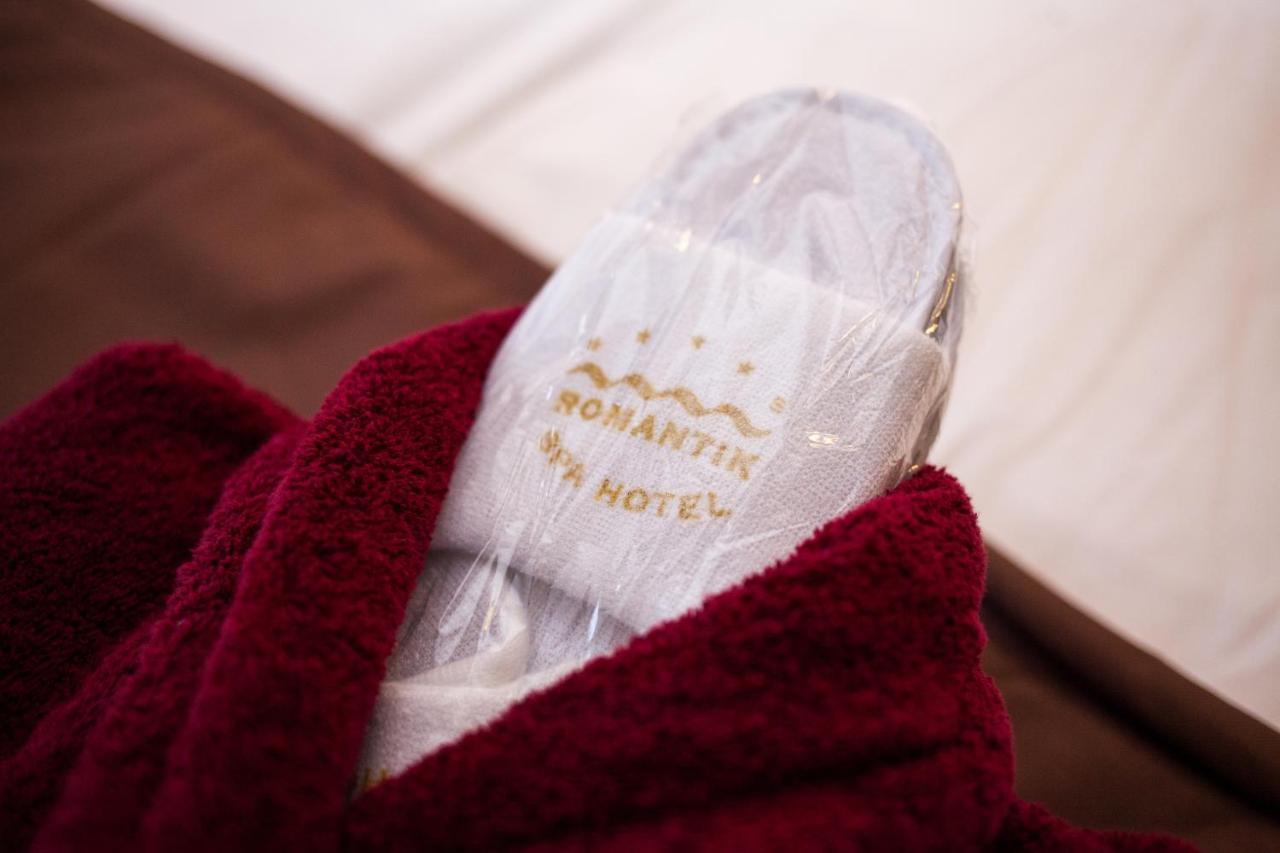 Romantik Spa Hotel Yaremche Bagian luar foto