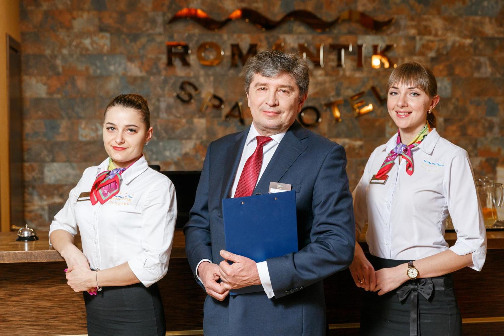Romantik Spa Hotel Yaremche Bagian luar foto