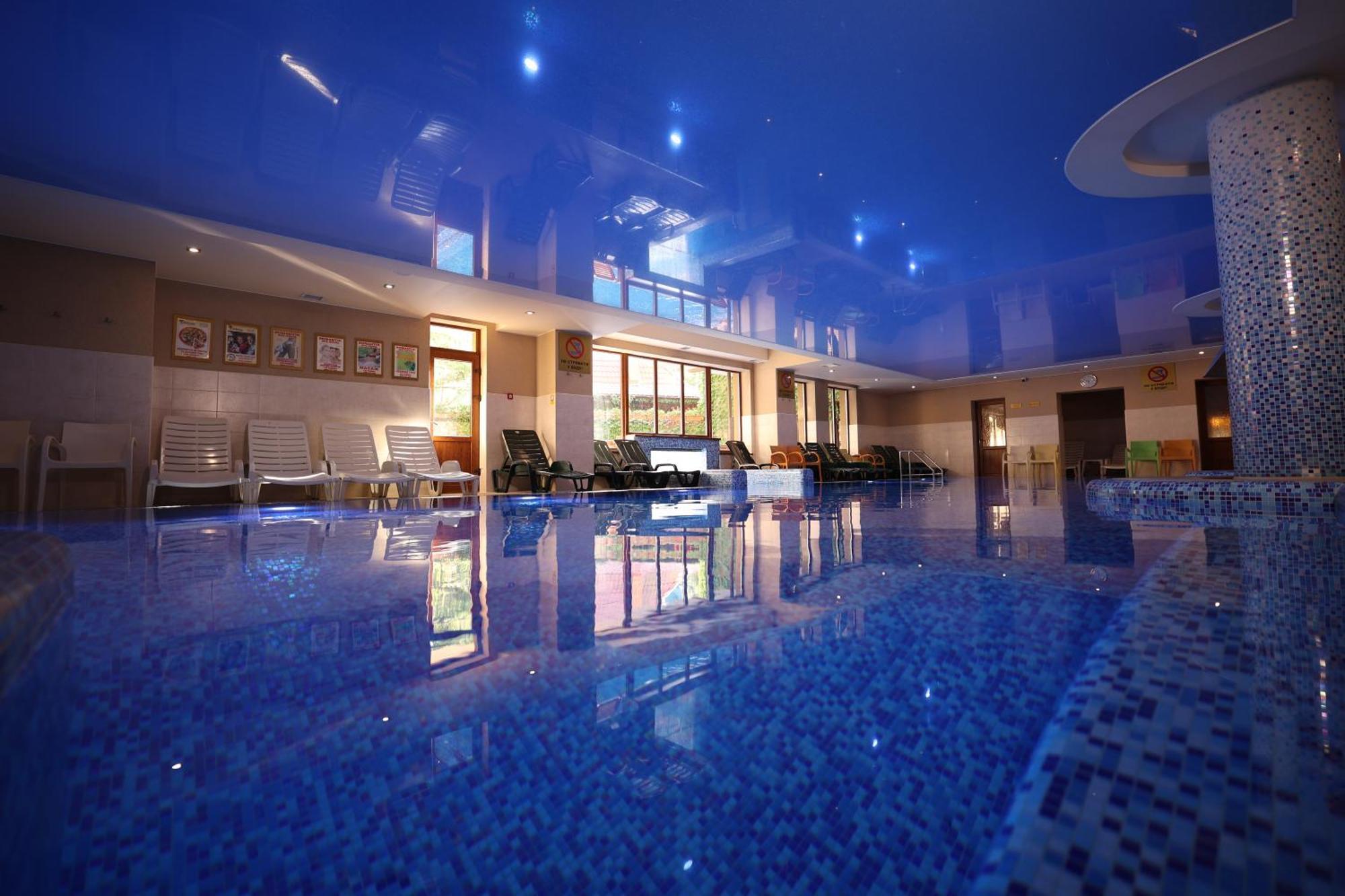Romantik Spa Hotel Yaremche Bagian luar foto